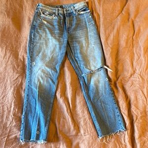 Abercrombie & Fitch high rise mom jean - distressed